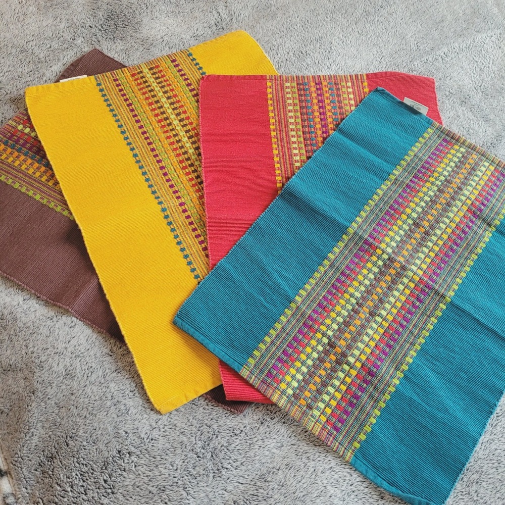 Crate & Barrel Diego Placemats Set of Four Multicolor Cotton 14x19 Boho 21574